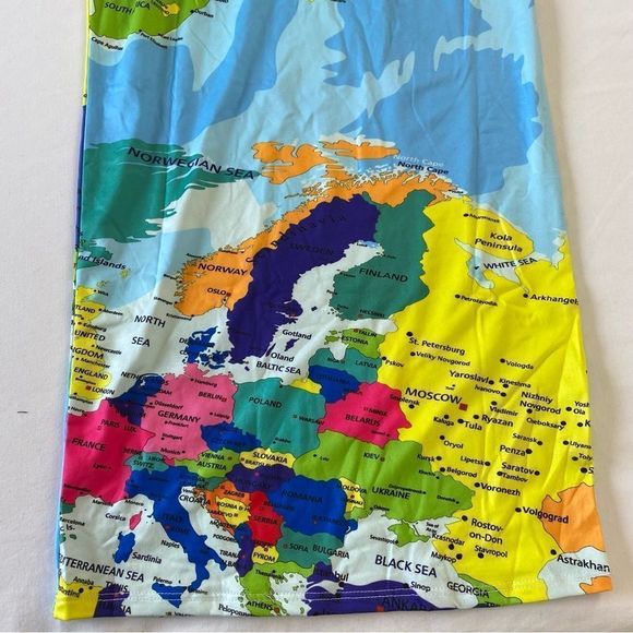 Fashion Nova Around the world midi dress - Picture 4 of 12